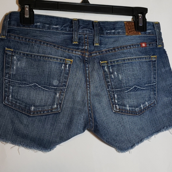 Classic & Lightly worn Lucky brand denim shorts - Picture 2 of 6